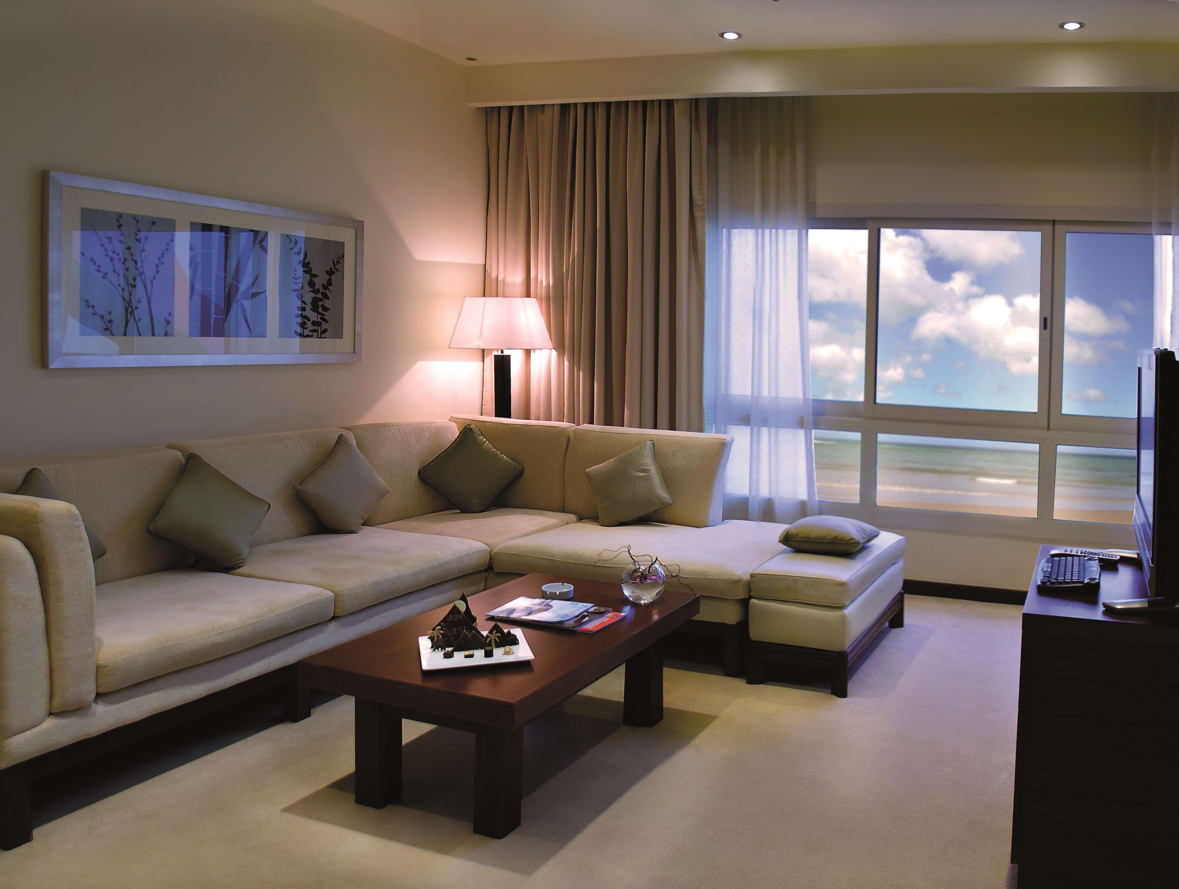 Radisson Blu Resort, Fujaira Esterno foto A living room